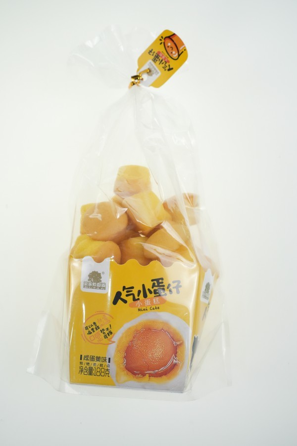 Mini cake - salted egg yolk flavor